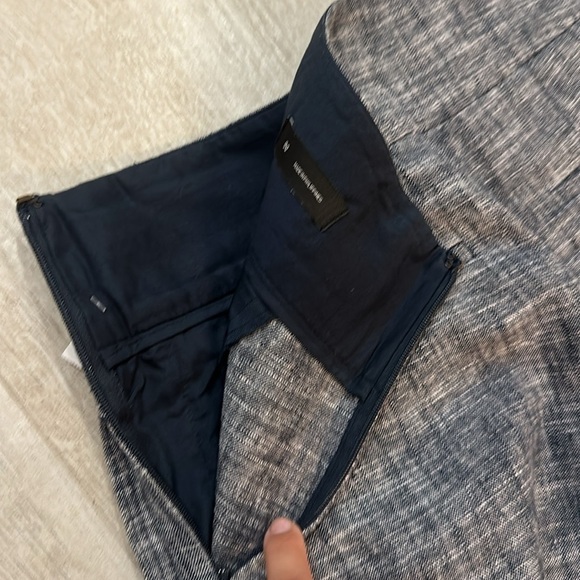 Ann Taylor Gray Linen Shorts - Classic Summer Style, SIze 00 - Picture 7 of 10